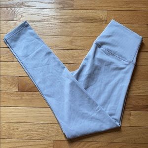 LIKE NEW DYI light gray houndstooth legging